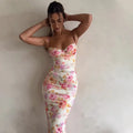 Vestido Largo Floral Ajustado con Escote Corazón y Tirantes Finos